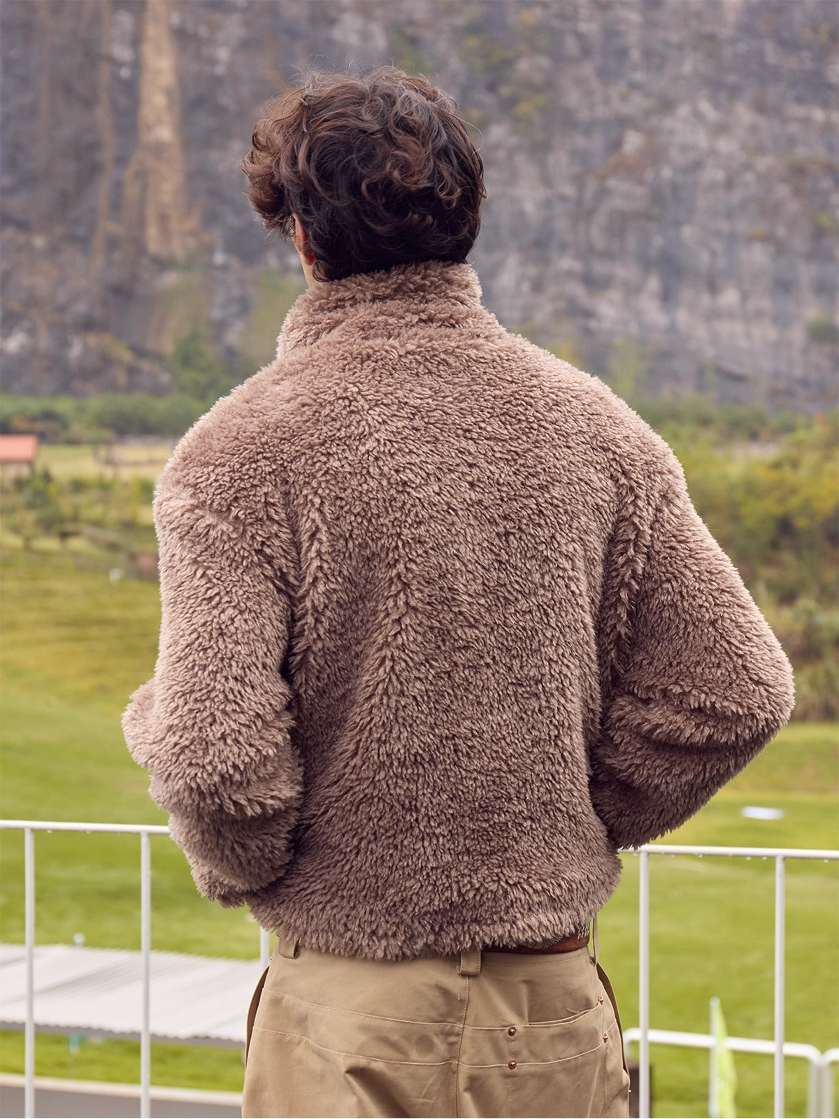 InsGale 25AW 毛毛搖粒絨翻領牛角扣加絨外套