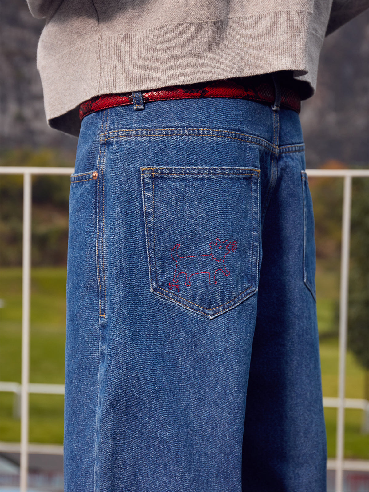 InsGale 25AW 水洗深藍色復古原牛小狗刺繡直筒牛仔褲