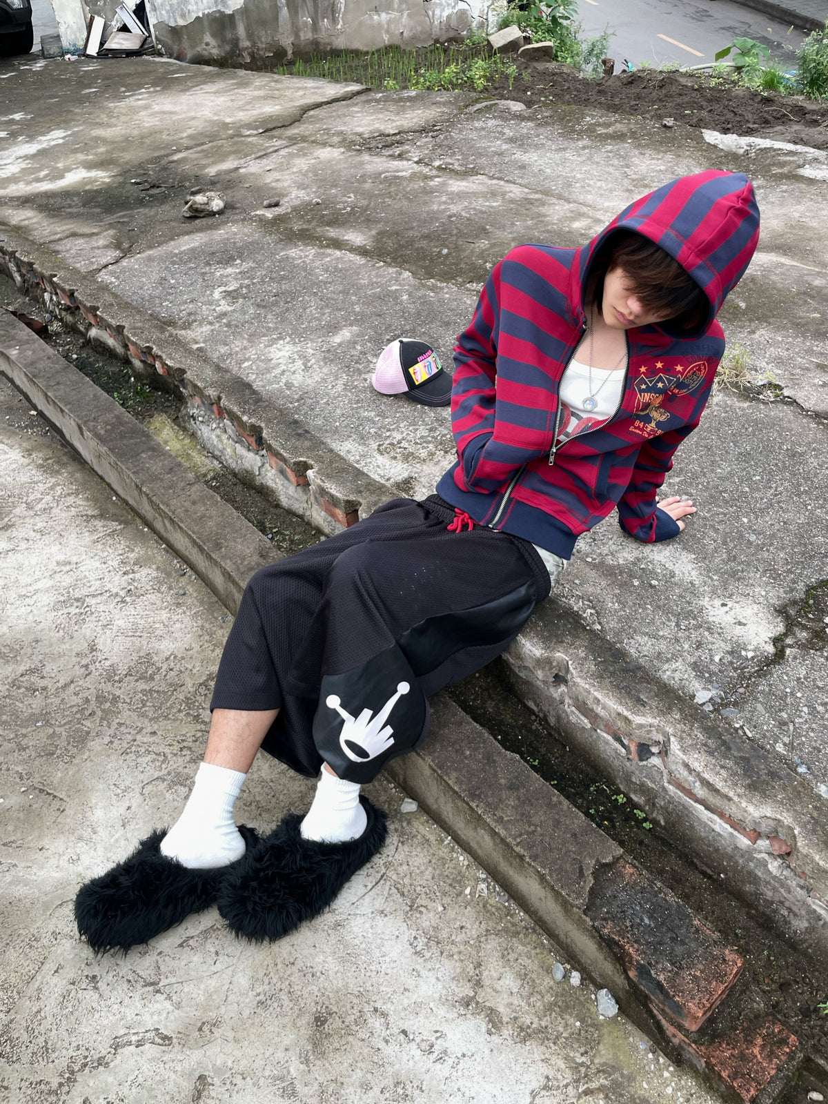InsGale 26AW 紅色條紋印花連帽外套