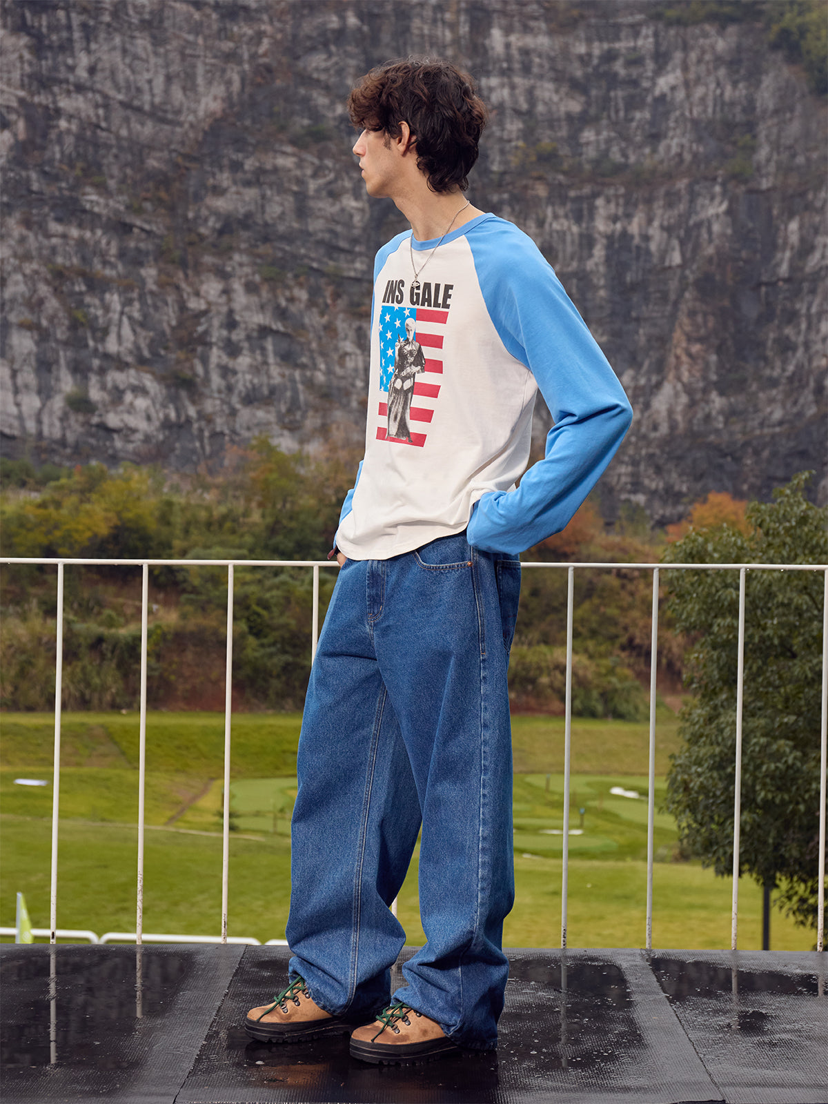 InsGale 25AW 藍白美國國旗人物插肩長Ｔ