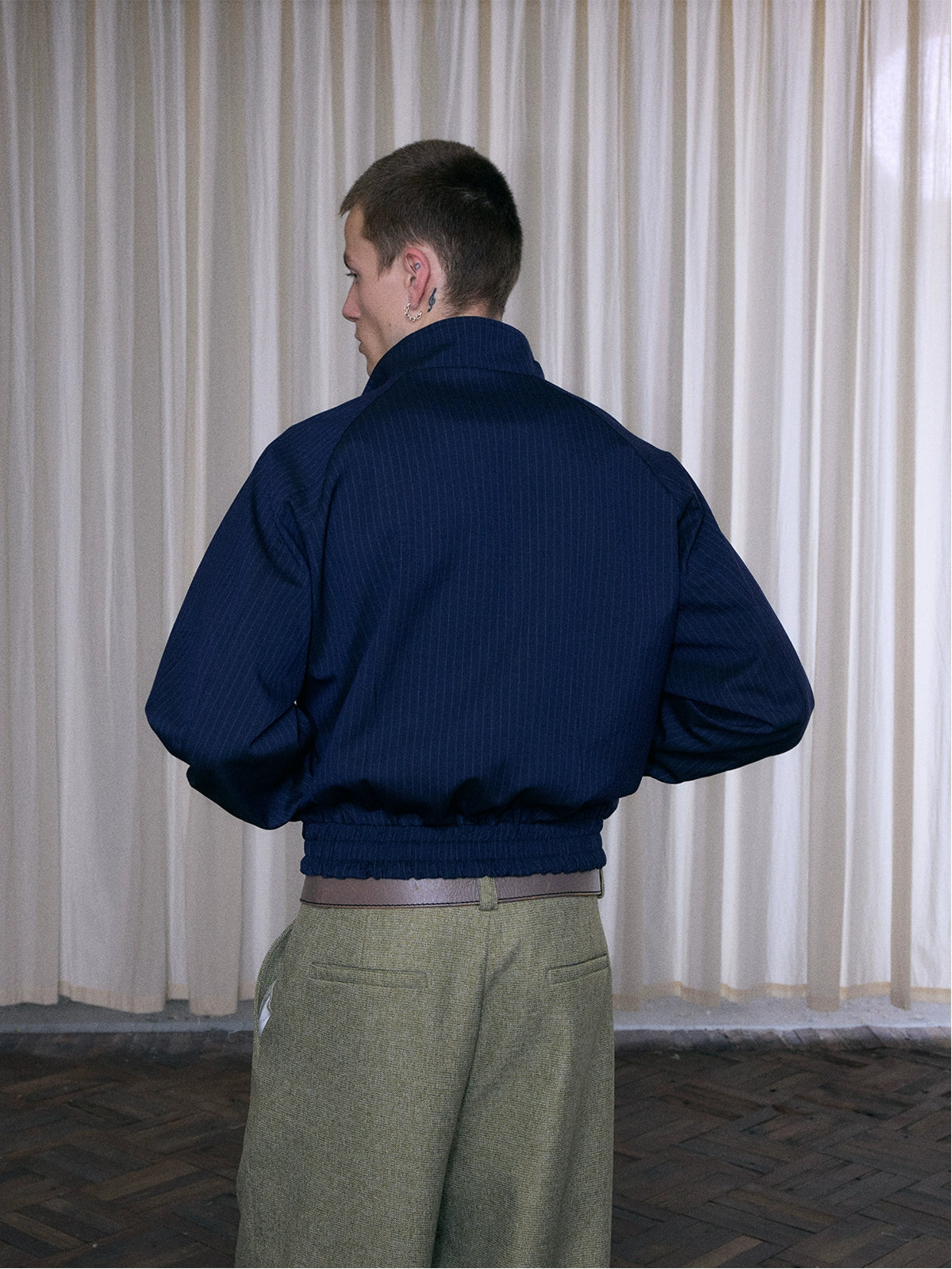 InsGale 25 AW 藏青條紋刺繡立領拉鍊短款夾克