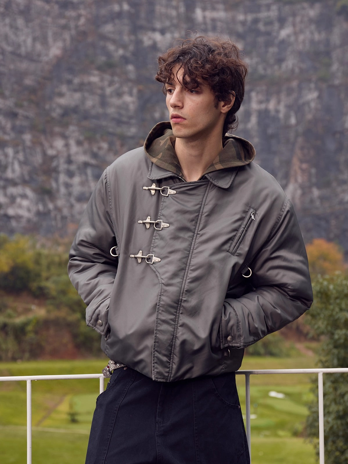 InsGale 25AW 復古軍事解構龍蝦扣MA1翻領外套