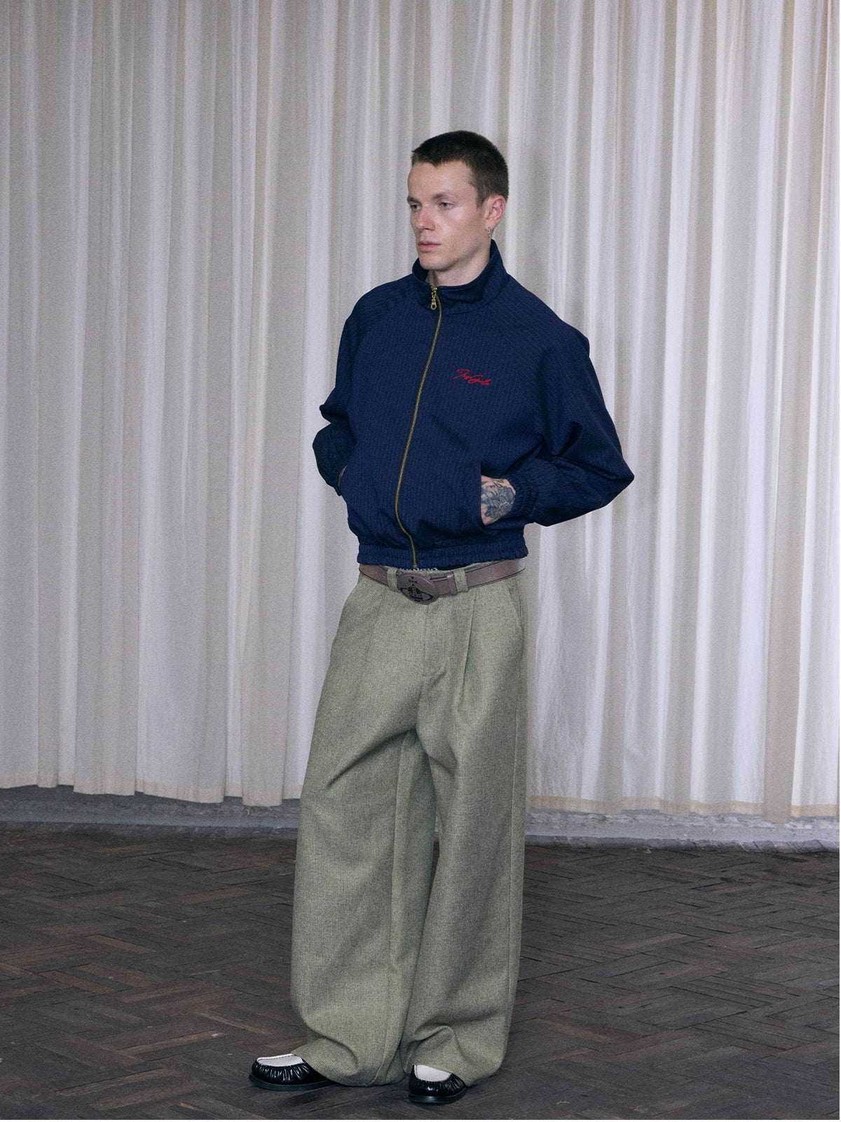 InsGale 25 AW 藏青條紋刺繡立領拉鍊短款夾克