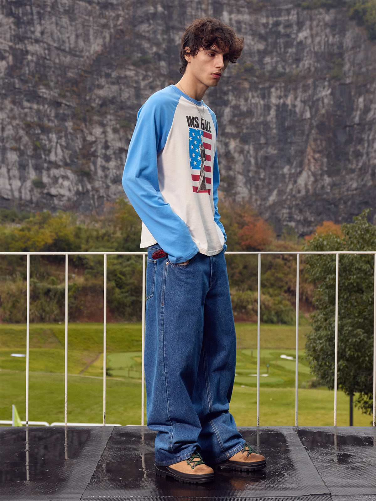 InsGale 25AW 藍白美國國旗人物插肩長Ｔ